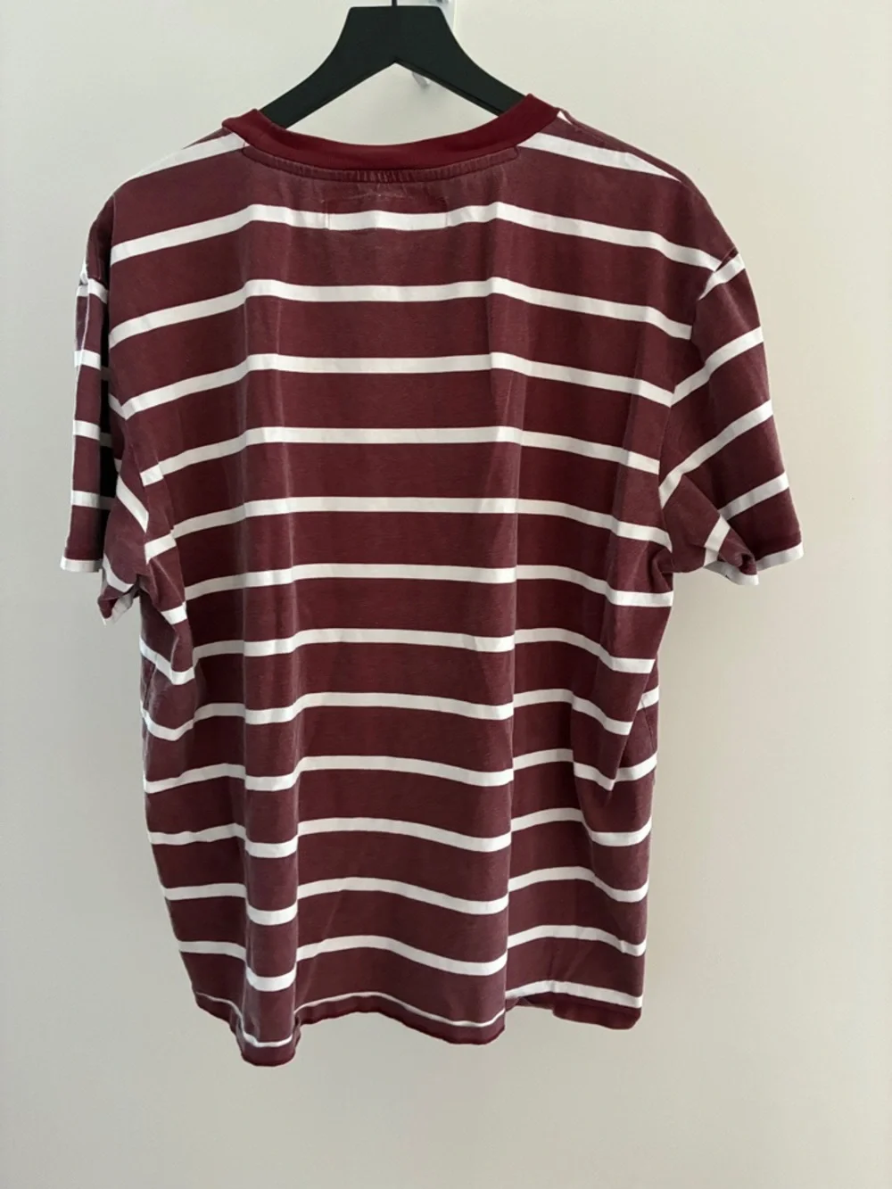 GUESS Burgundy and White Striped Logo Tee - Picture 3 of 3